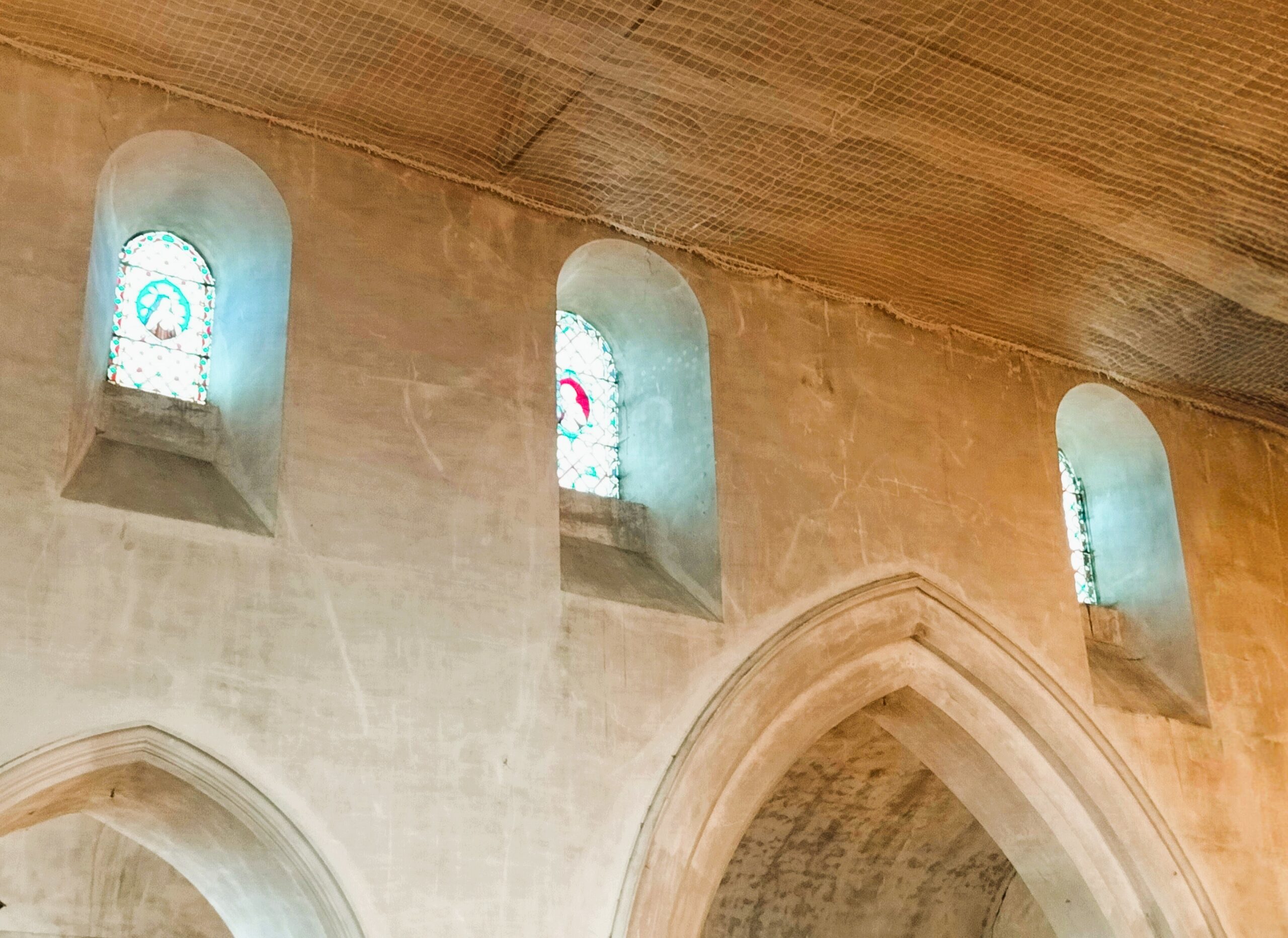 Zegerscappel - Mur roman vu de l'intérieur de l'église